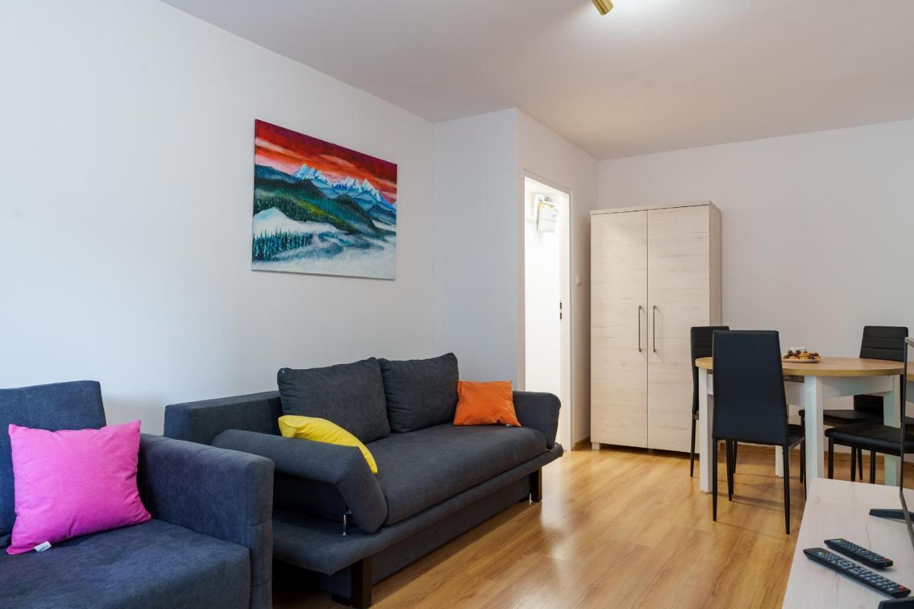 Apartament Pod Swierkiem - Pet Friendly - 2 Osobne Pokoje Dla Max 5 Osob - Space Apart Jelenia Gora Bagian luar foto