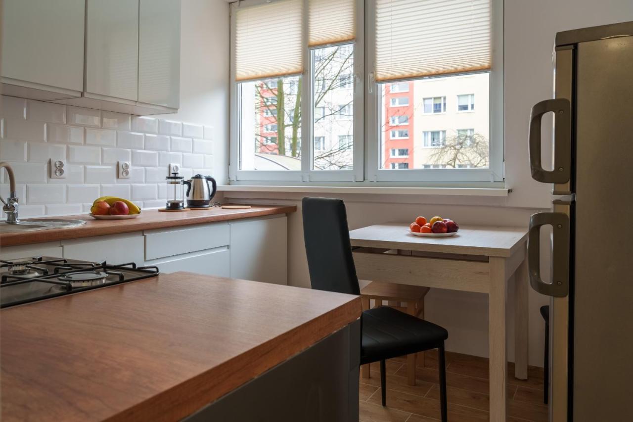 Apartament Pod Swierkiem - Pet Friendly - 2 Osobne Pokoje Dla Max 5 Osob - Space Apart Jelenia Gora Bagian luar foto