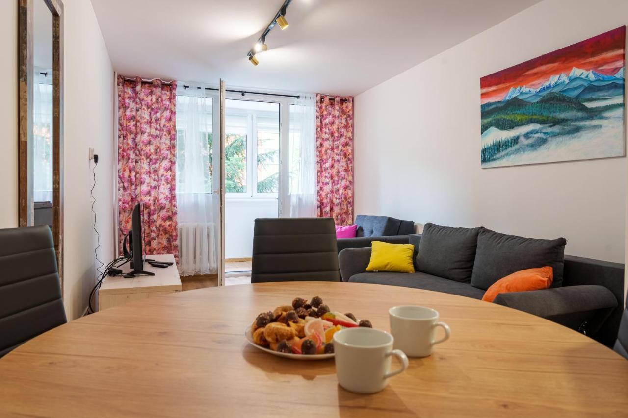 Apartament Pod Swierkiem - Pet Friendly - 2 Osobne Pokoje Dla Max 5 Osob - Space Apart Jelenia Gora Bagian luar foto